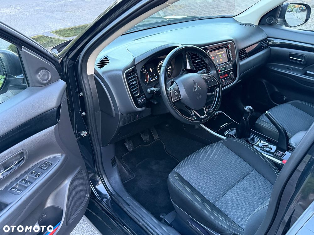 Mitsubishi Outlander 2.0 2WD Diamant - 14