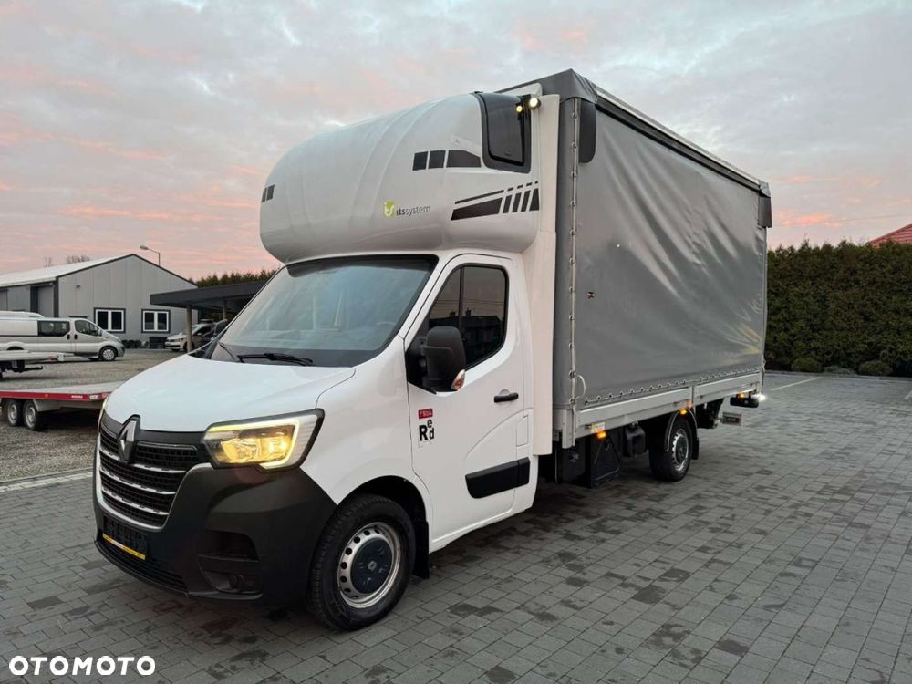 Renault Master 10 europalet z Windą - 2