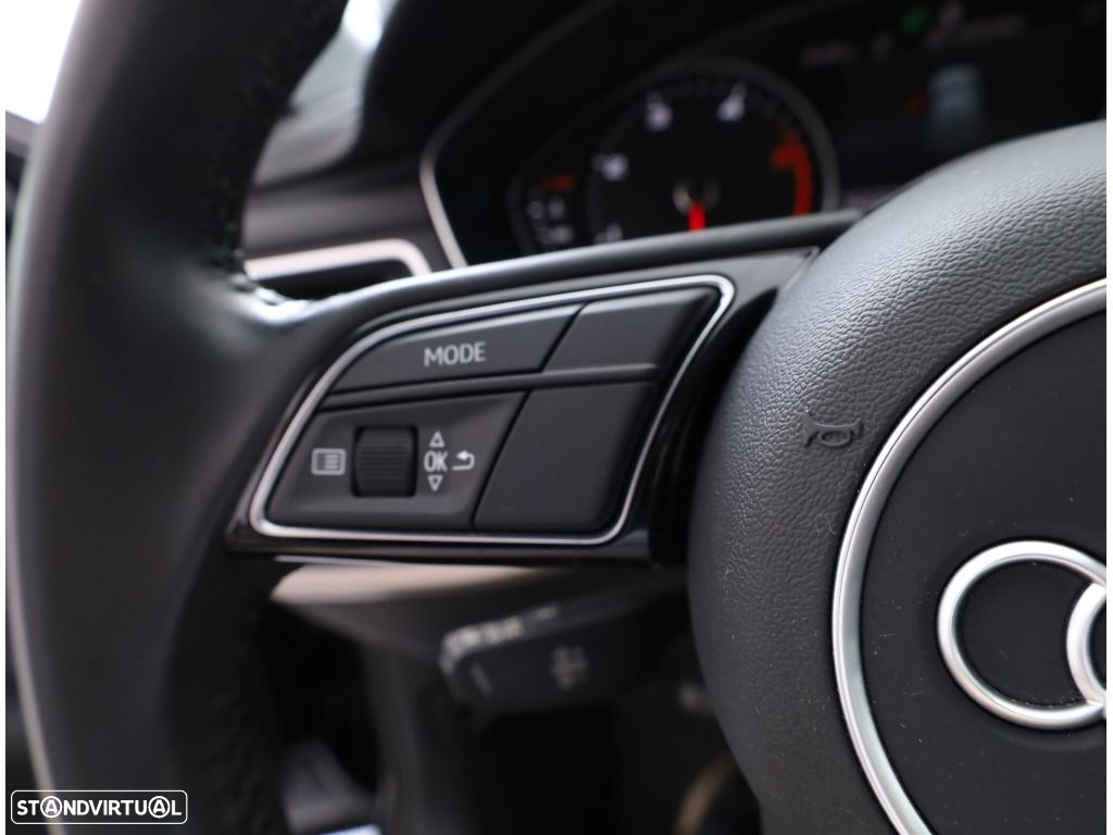 Audi A4 Avant 35 TDI S tronic - 33