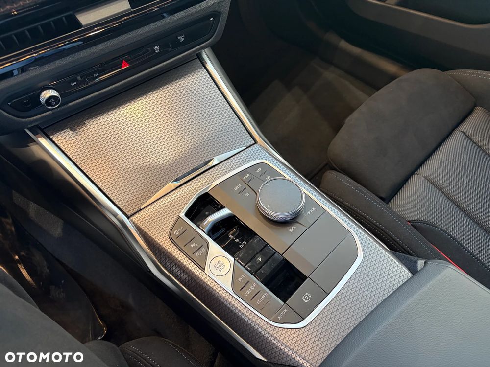 BMW Seria 3 320i xDrive - 20