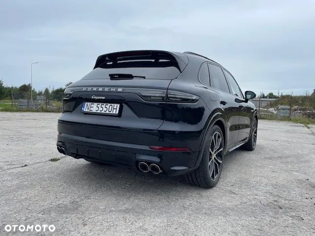 Porsche Cayenne E-Hybrid - 3