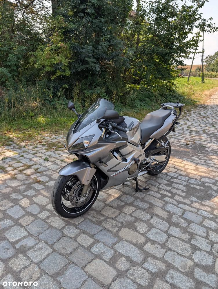 Honda CBR - 2
