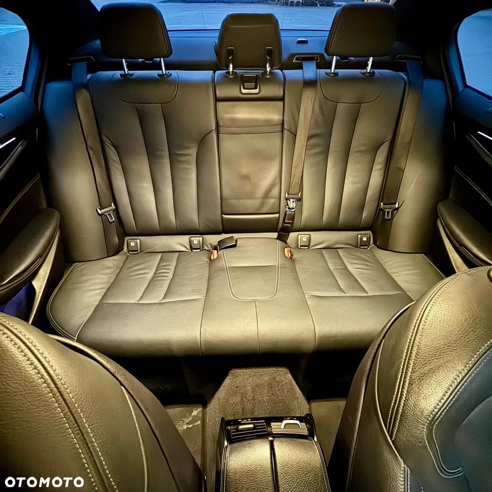 BMW Seria 5 530d Sport Line - 29