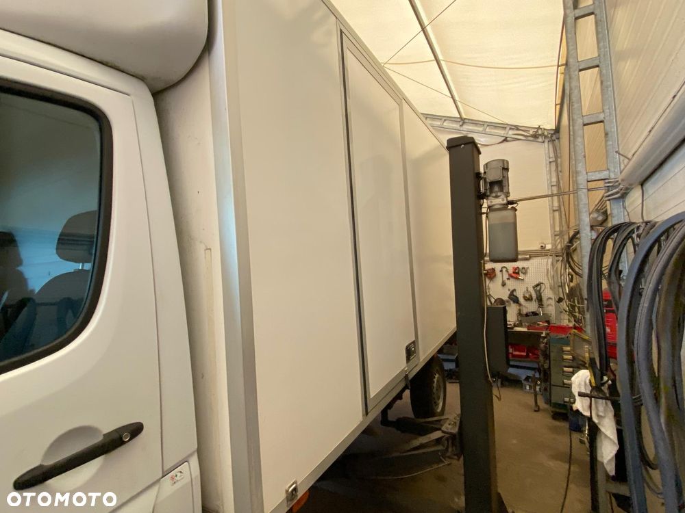 Kontener 8-europalet 4.30 metra Sprinter Crafter Master Boxer Jumper Iveco - 5