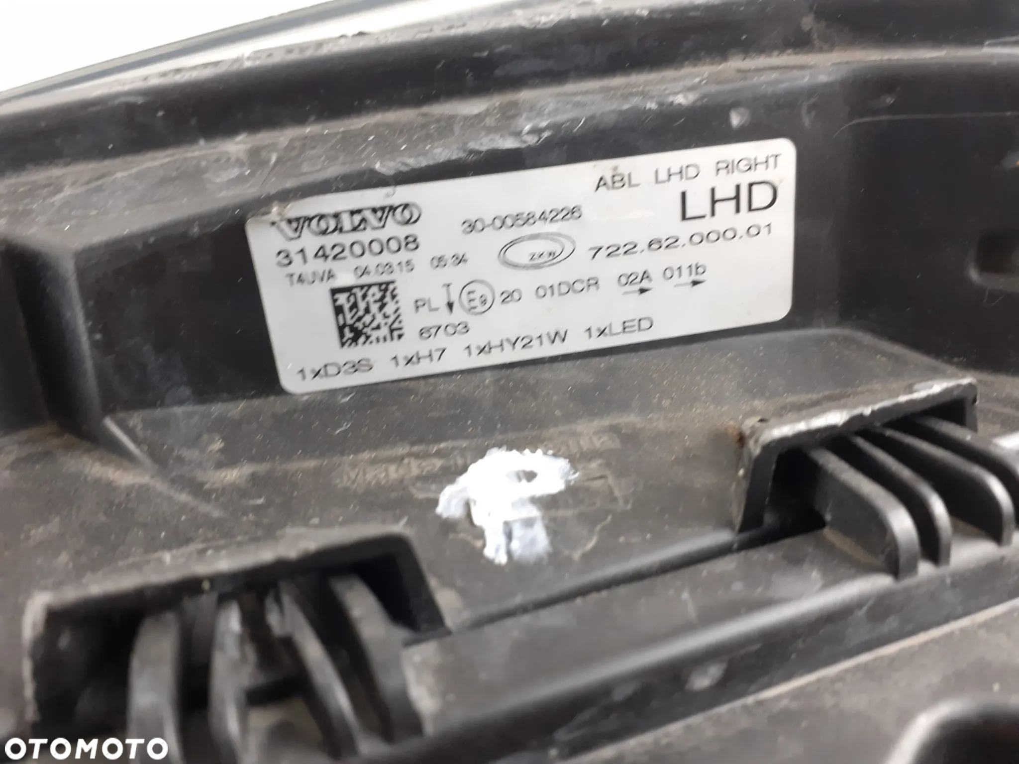 Lampa Volvo V40 II prawa xenon 12-16r EUR 31420008 - 10