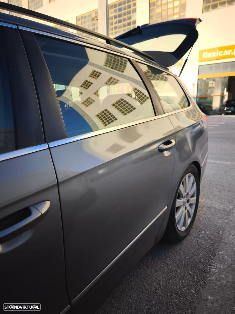 VW Passat Variant 2.0 TDi Confortline - 9