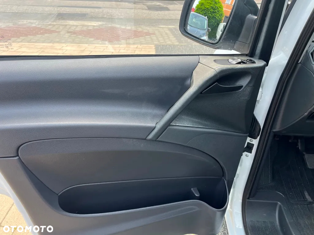 Mercedes-Benz Vito - 10
