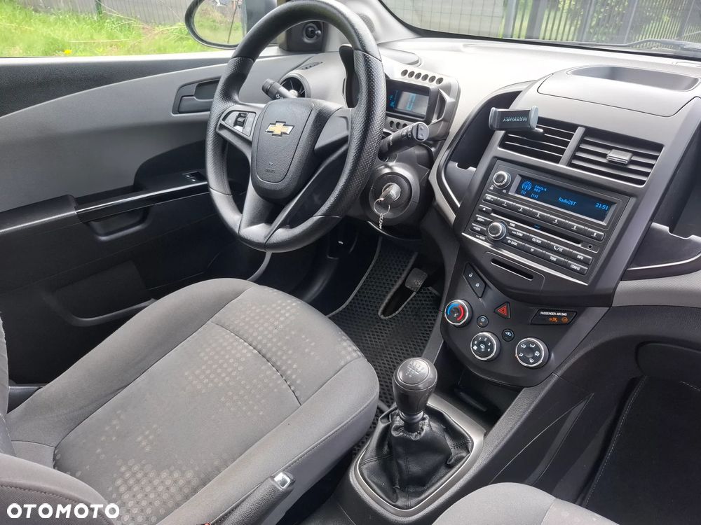 Chevrolet Aveo - 27