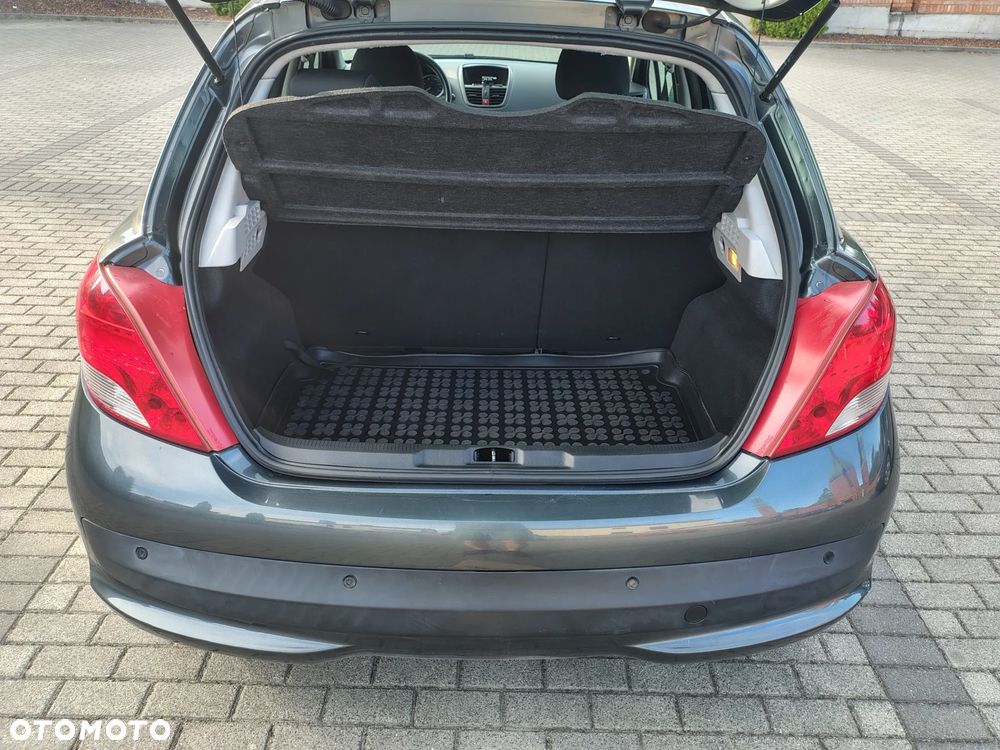 Peugeot 207 1.4 Presence - 8