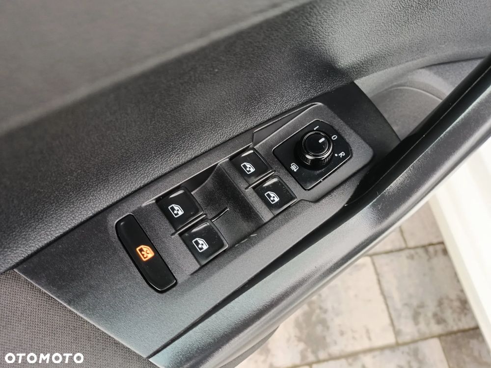 Volkswagen Polo 1.6 TDI SCR Trendline - 11