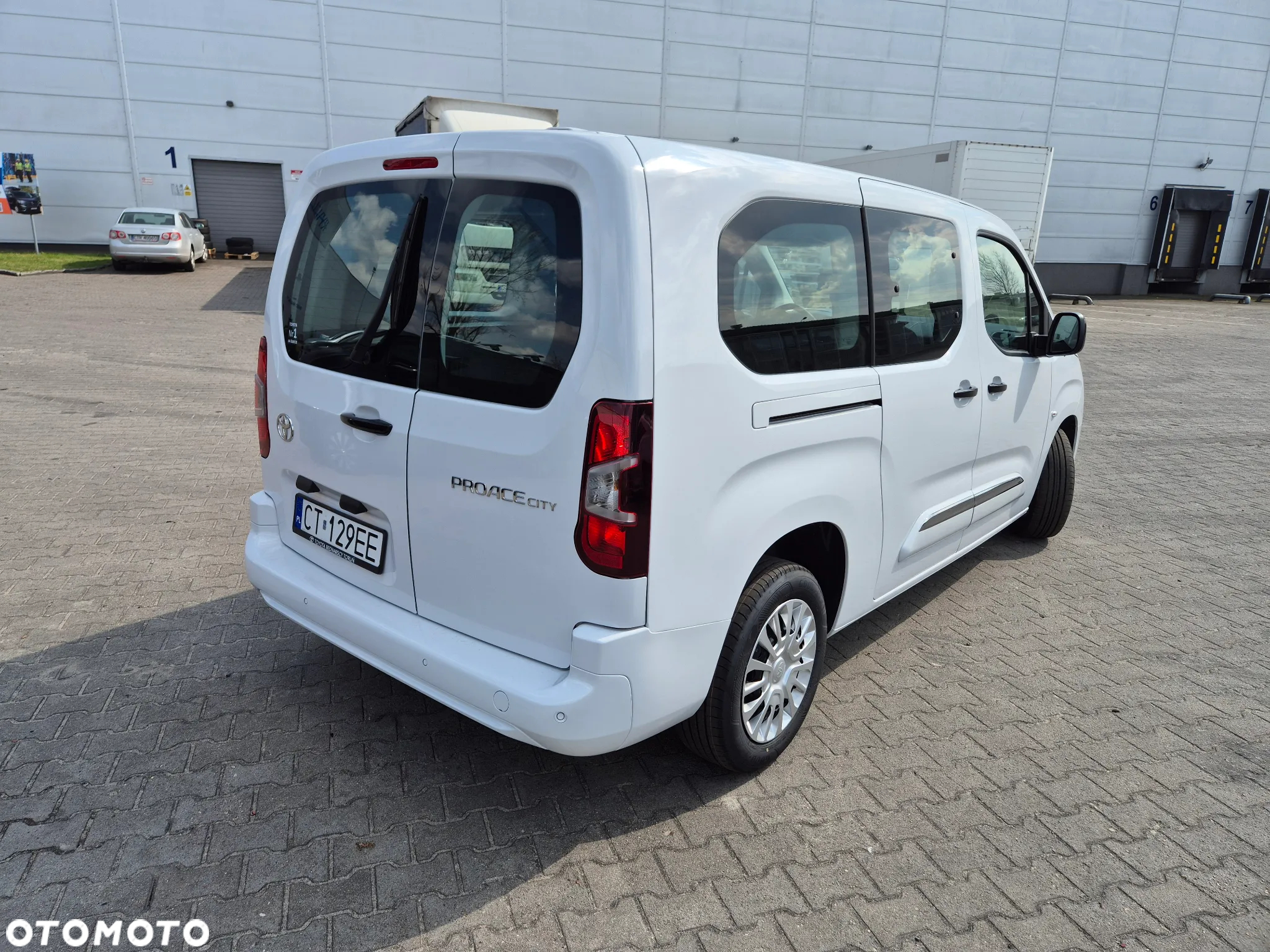Toyota Proace City Verso Long 1.5 D-4D Business - 7