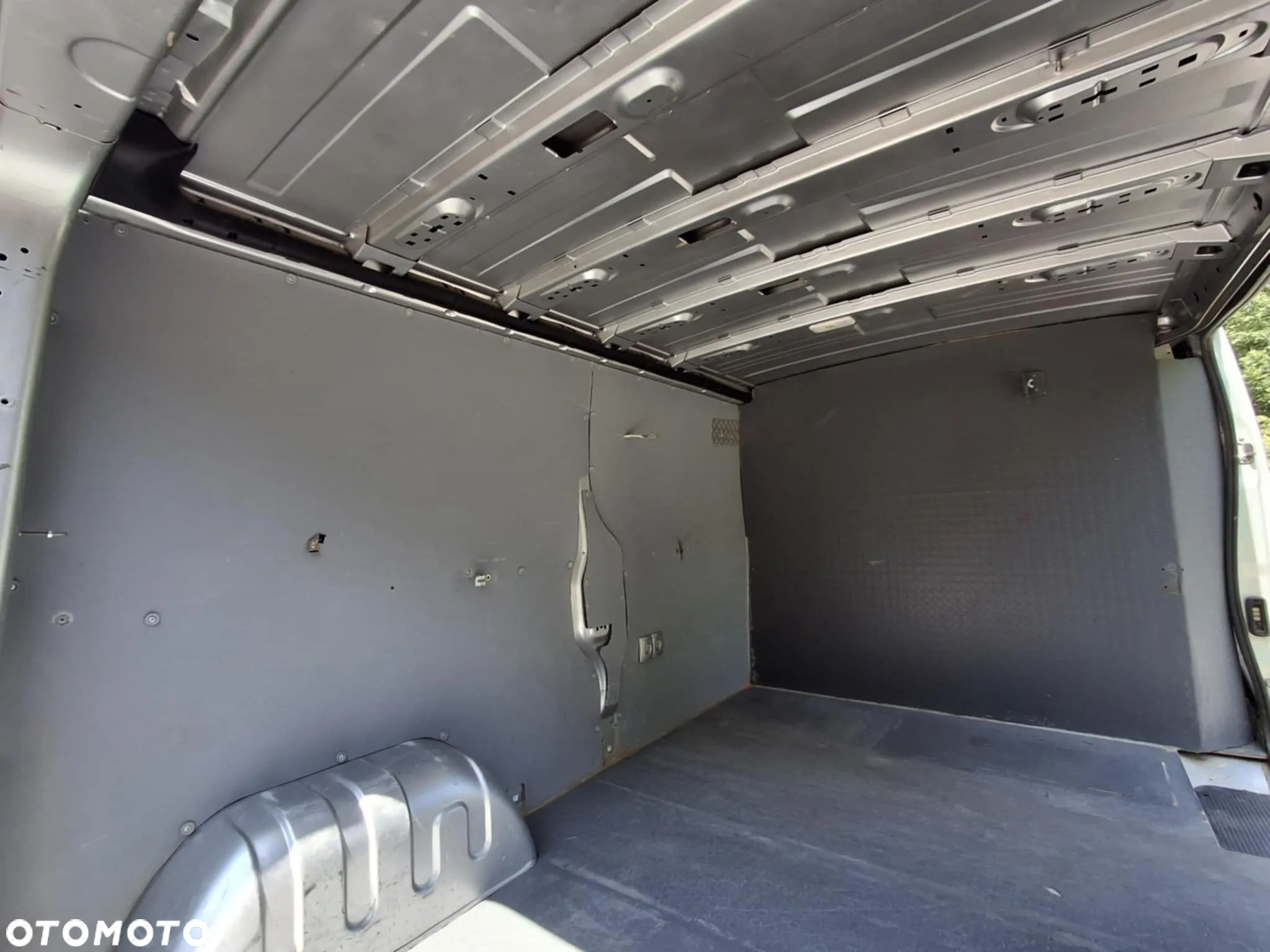 Renault TRAFIC - 9