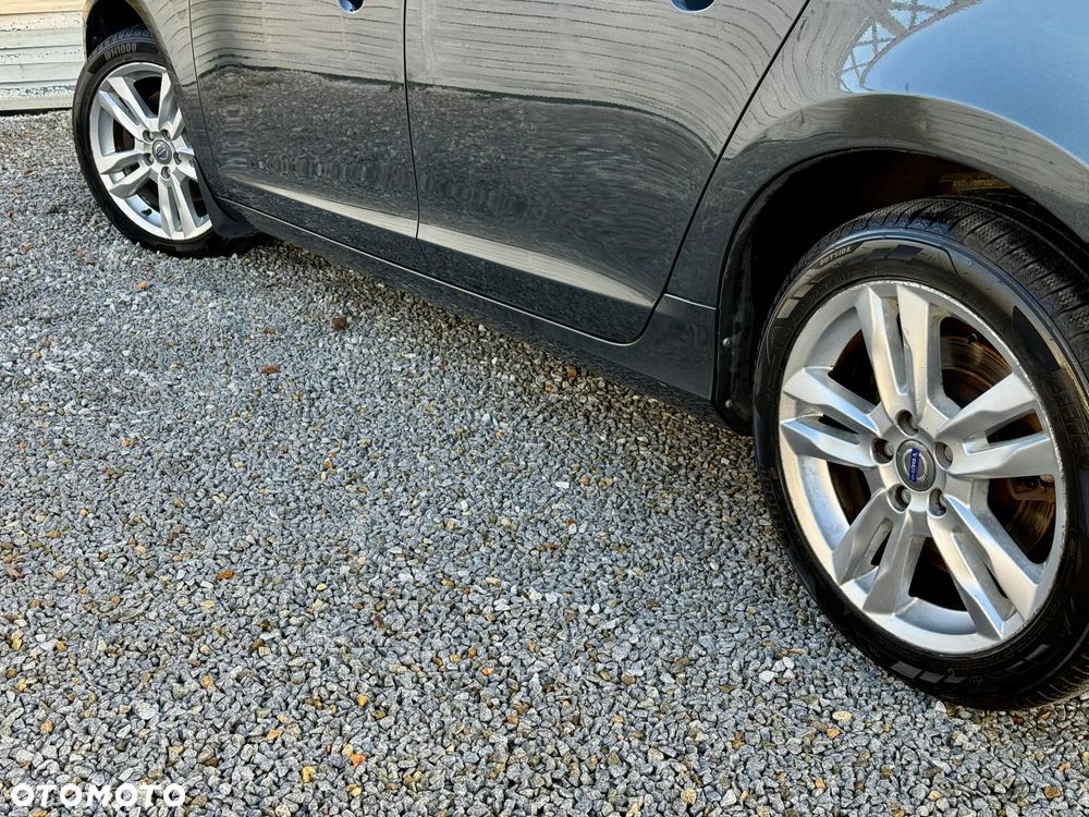 Volvo V60 DRIVe - 19