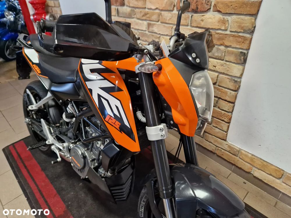 KTM Duke 125 - 29