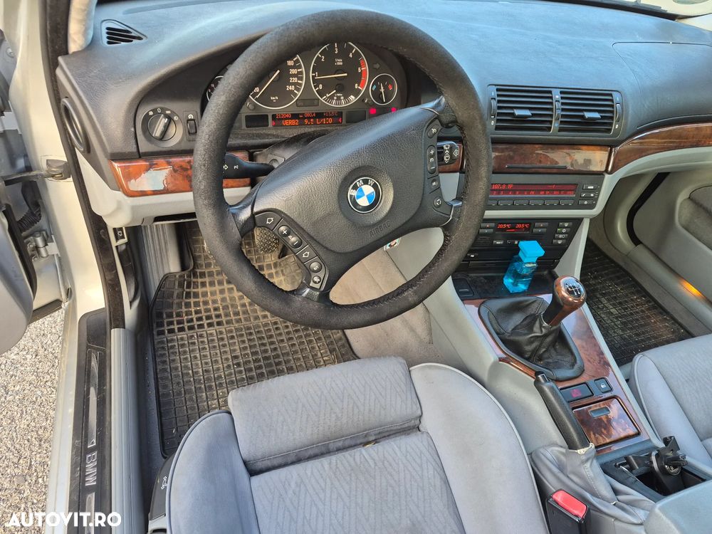 BMW Seria 5 520d - 8