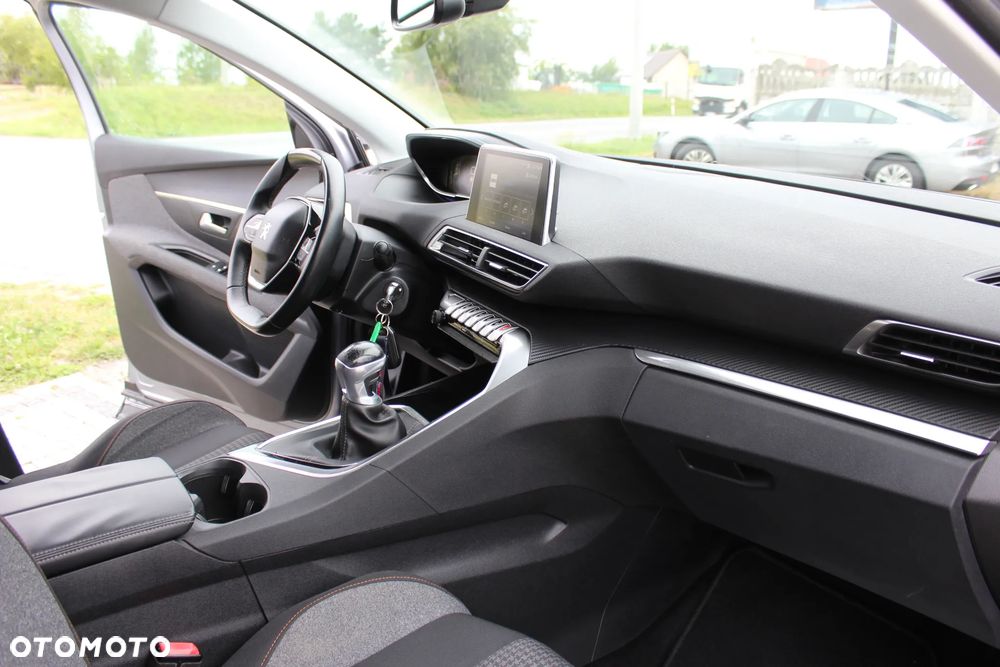 Peugeot 3008 BlueHDi 120 Stop & Start Allure - 16