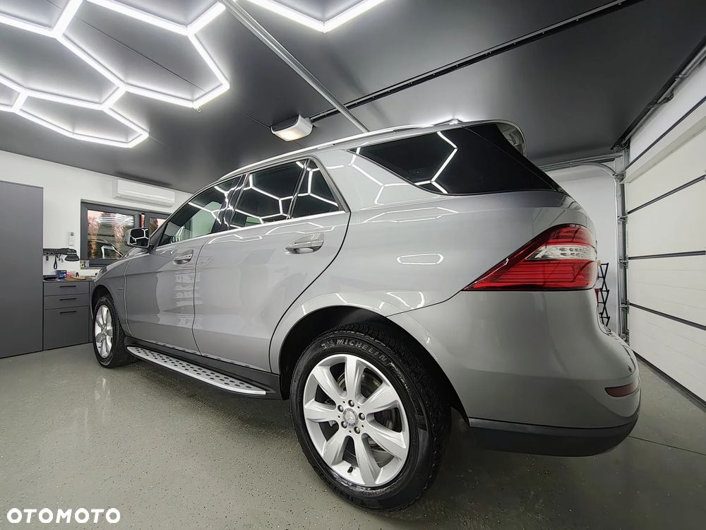 Mercedes-Benz ML 250 BlueTEC 4MATIC 7G-TRONIC - 22