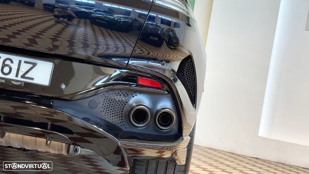 Aston Martin DBX 707 - 11