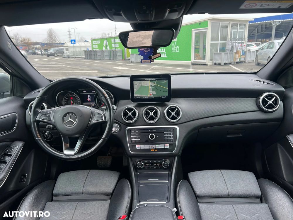 Mercedes-Benz GLA 200 d 7G-DCT UrbanStyle Edition - 27