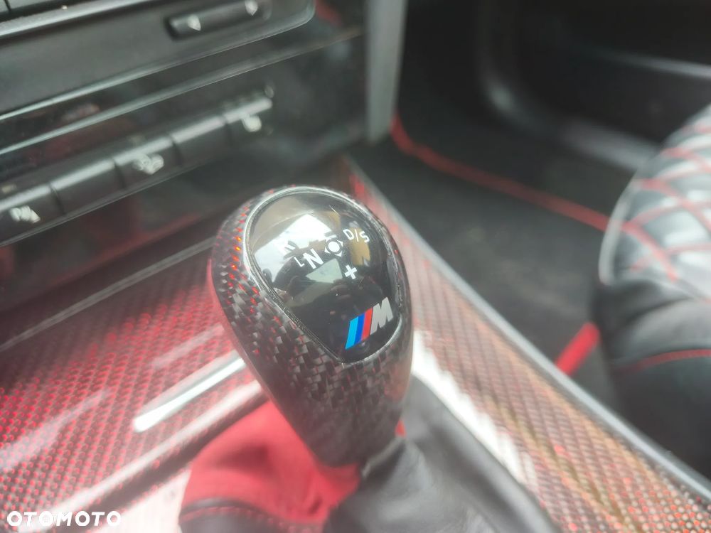 BMW Seria 3 325xi Touring - 32