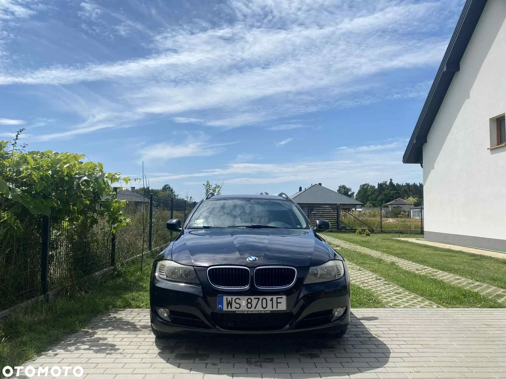 BMW Seria 3 320d DPF Touring - 1