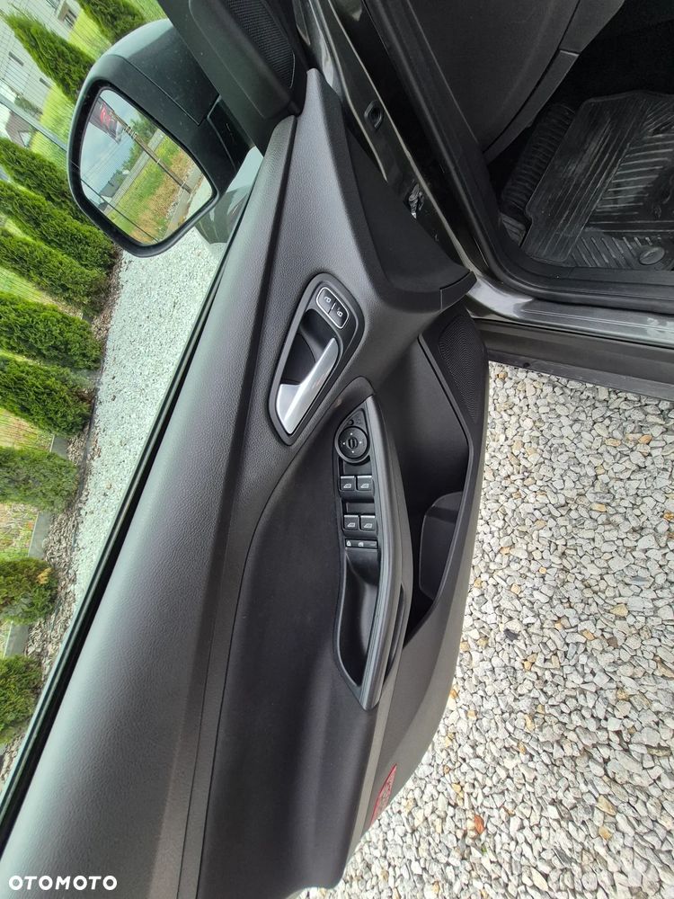 Ford Focus - 26
