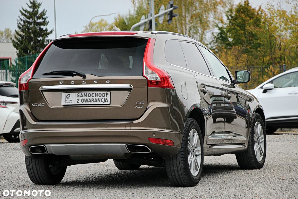 Volvo XC 60 D5 AWD Summum - 9