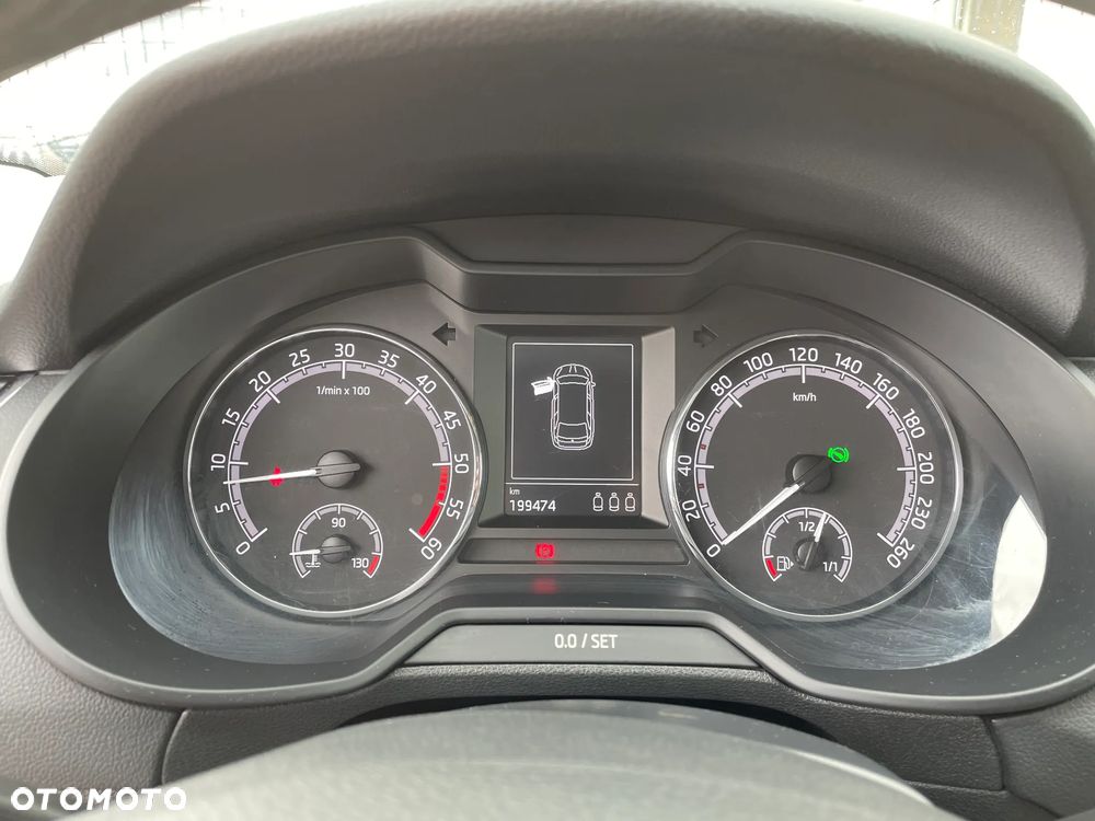 Skoda Octavia 2.0 TDI Ambition DSG - 3