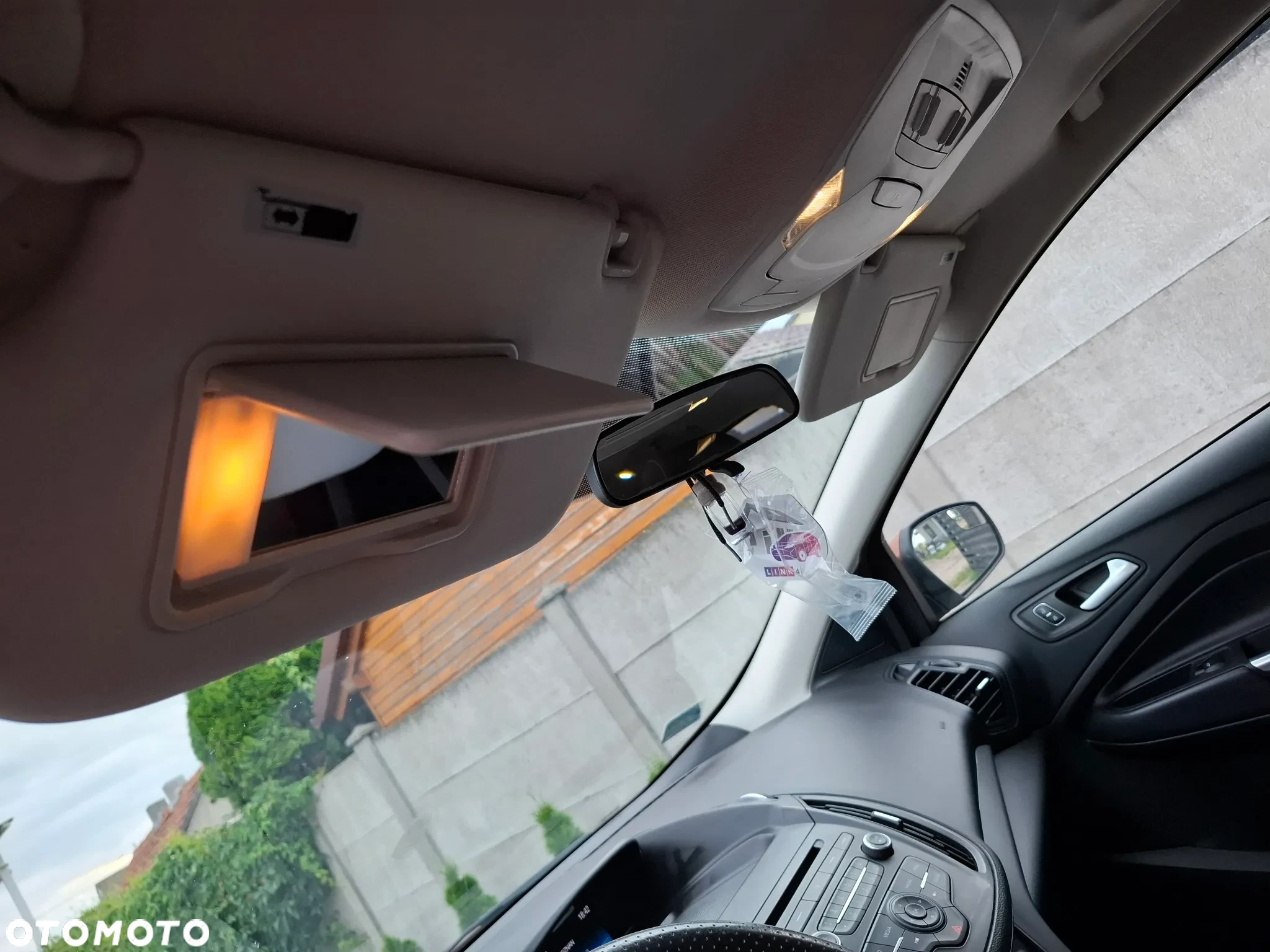 Ford Kuga - 23