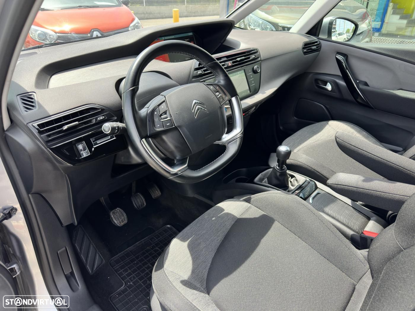 Citroën C4 Grand Picasso e-HDi 115 Exclusive - 31