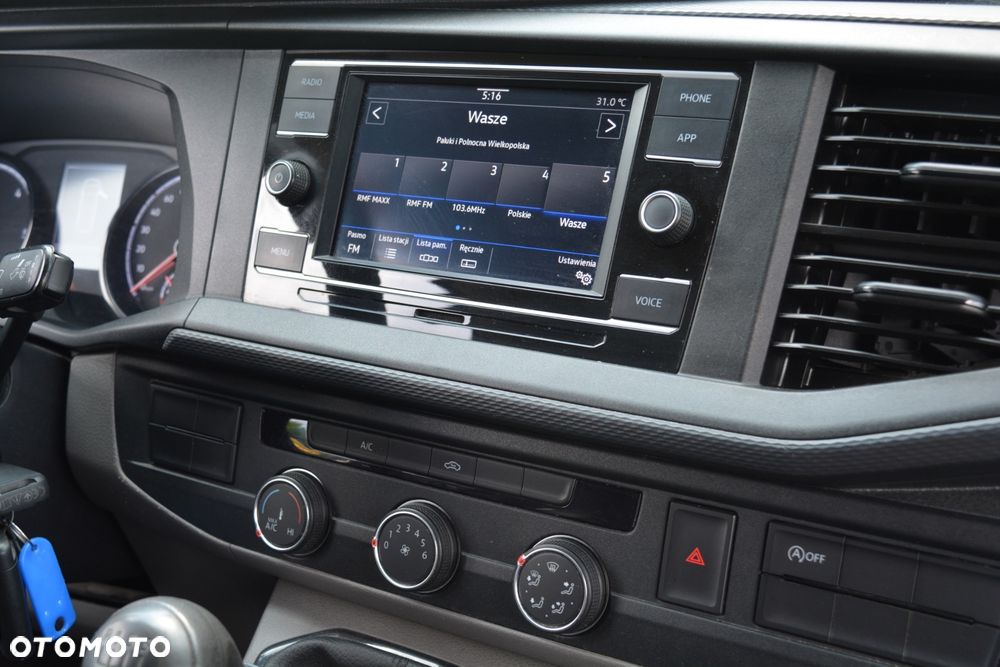 Volkswagen Transporter T6.1 - 13