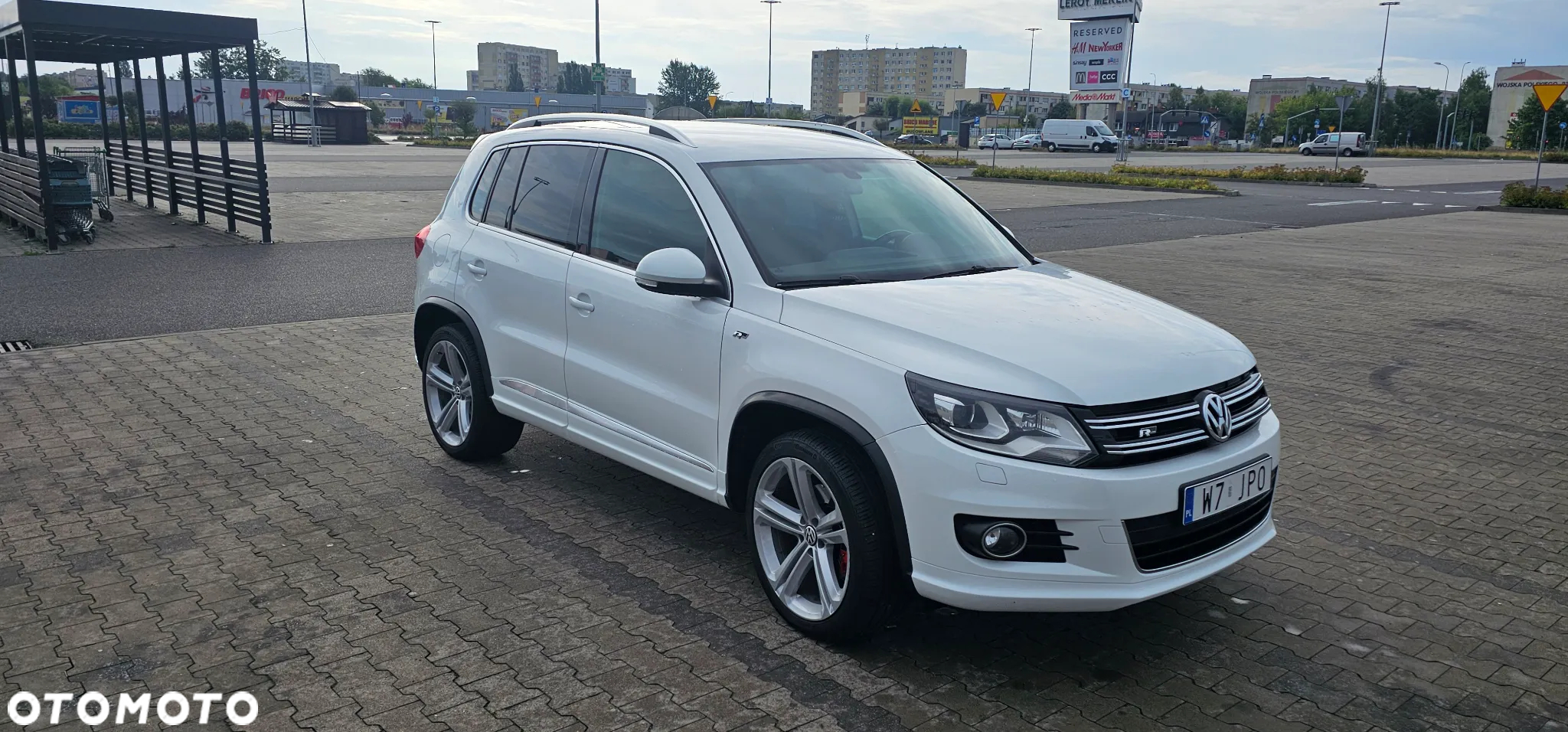 Volkswagen Tiguan 2.0 TDI 4Mot Perfectline R-Style DSG - 16