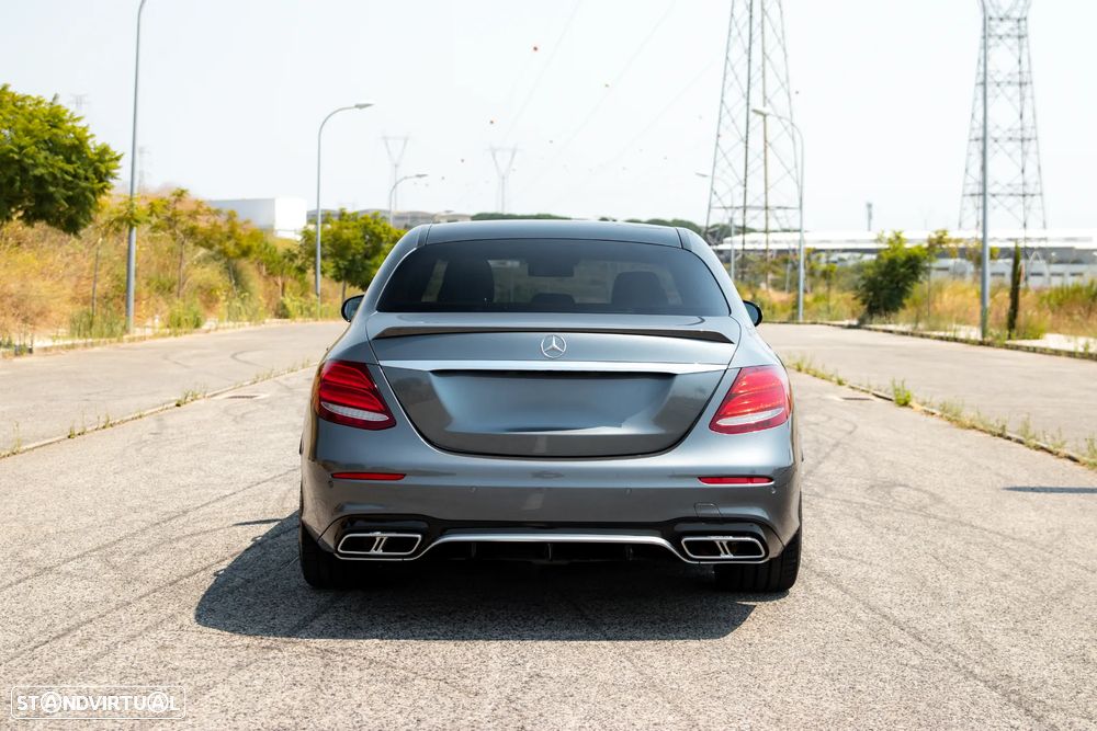 Mercedes-Benz E 63 AMG S 4-Matic+ - 10