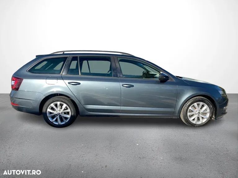 Skoda Octavia 2.0 TDI DSG Style - 4