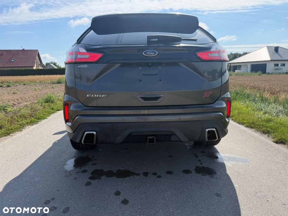Ford Edge - 12