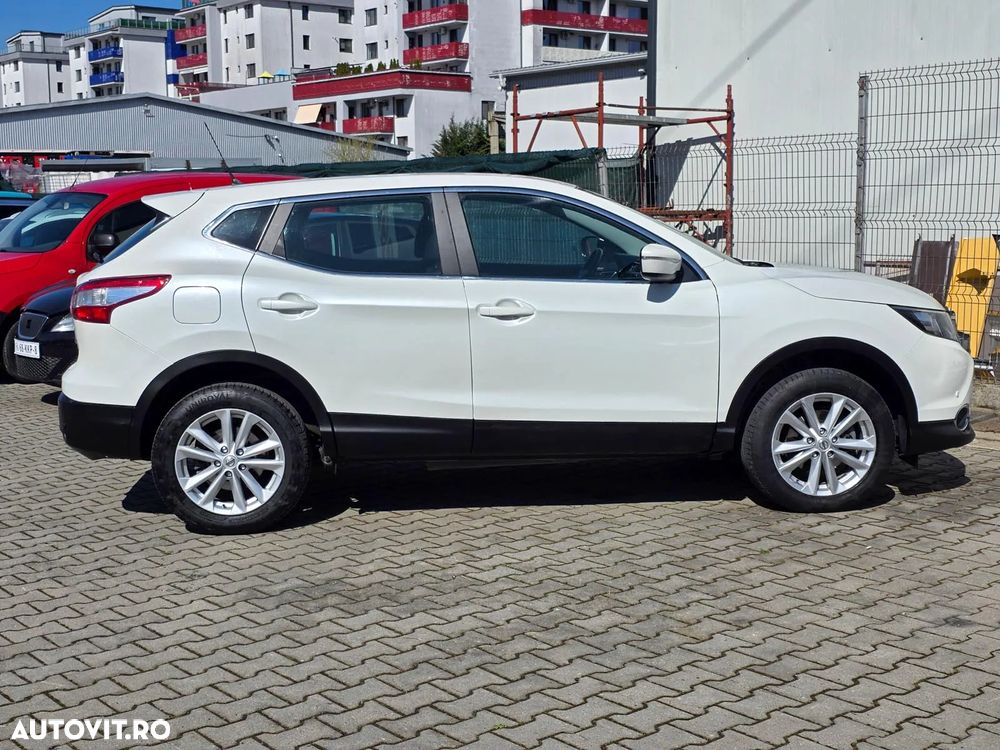 Nissan Qashqai 1.5 DCI N-Connecta - 21