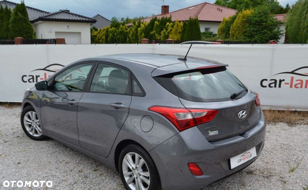 Hyundai i30 1.4 Fifa World Cup Edition - 11