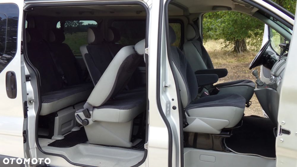 Renault Trafic 2.0 dCi 115 Passenger Expression - 18
