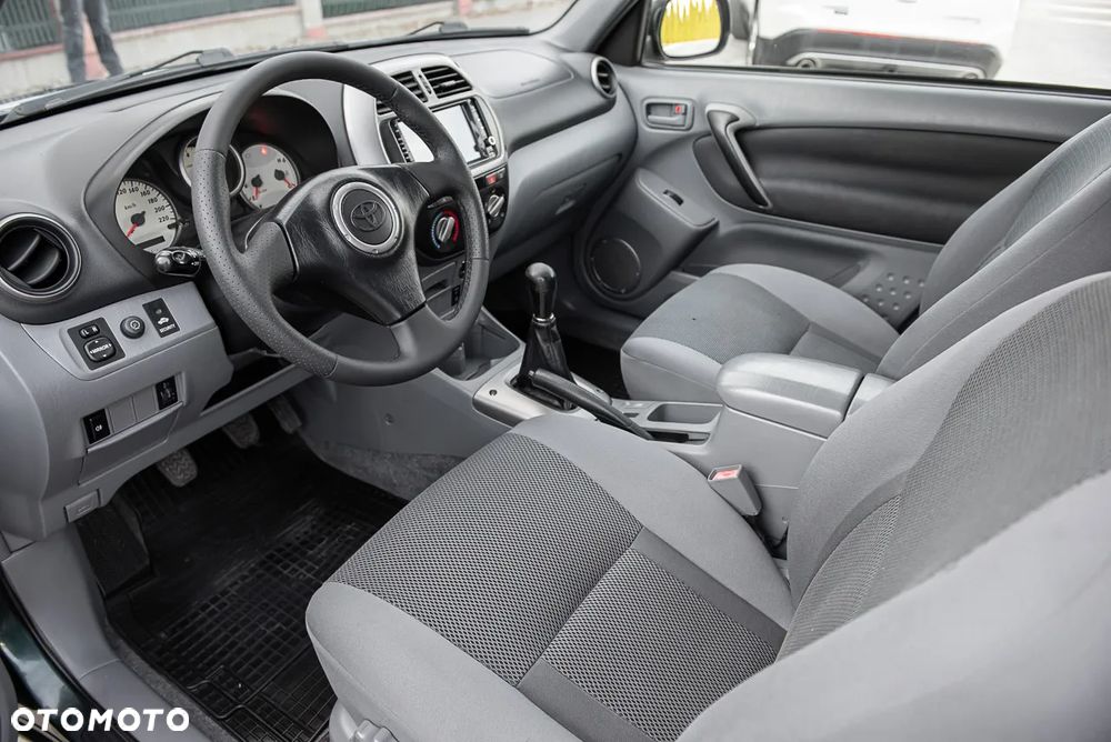 Toyota RAV4 4x4 Sol - 12