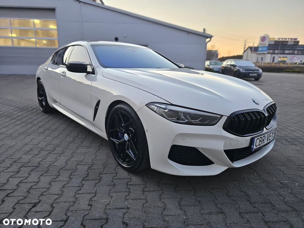 BMW Seria 8 840i - 2