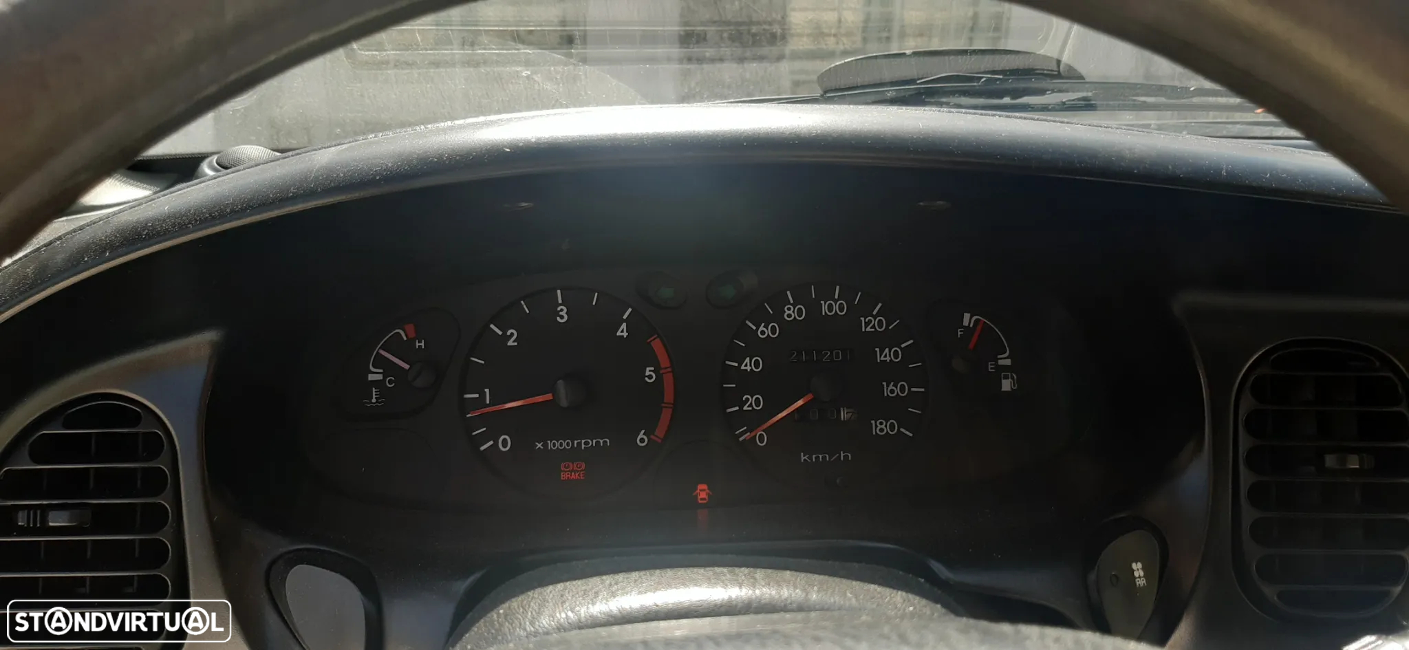 Hyundai H-1 Starex - 5
