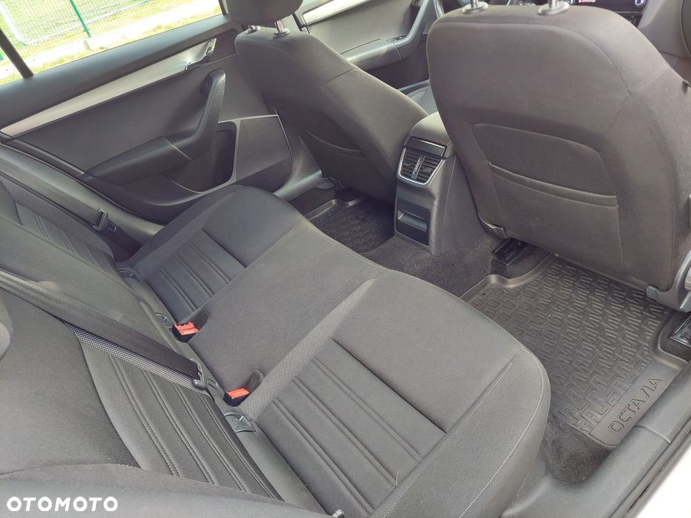 Skoda Octavia 1.5 TSI ACT Ambition - 12