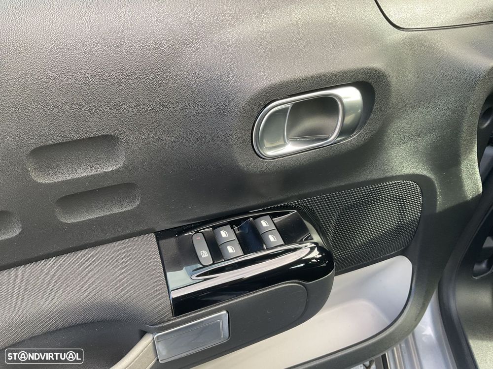 Citroën C3 1.2 PureTech Shine - 20