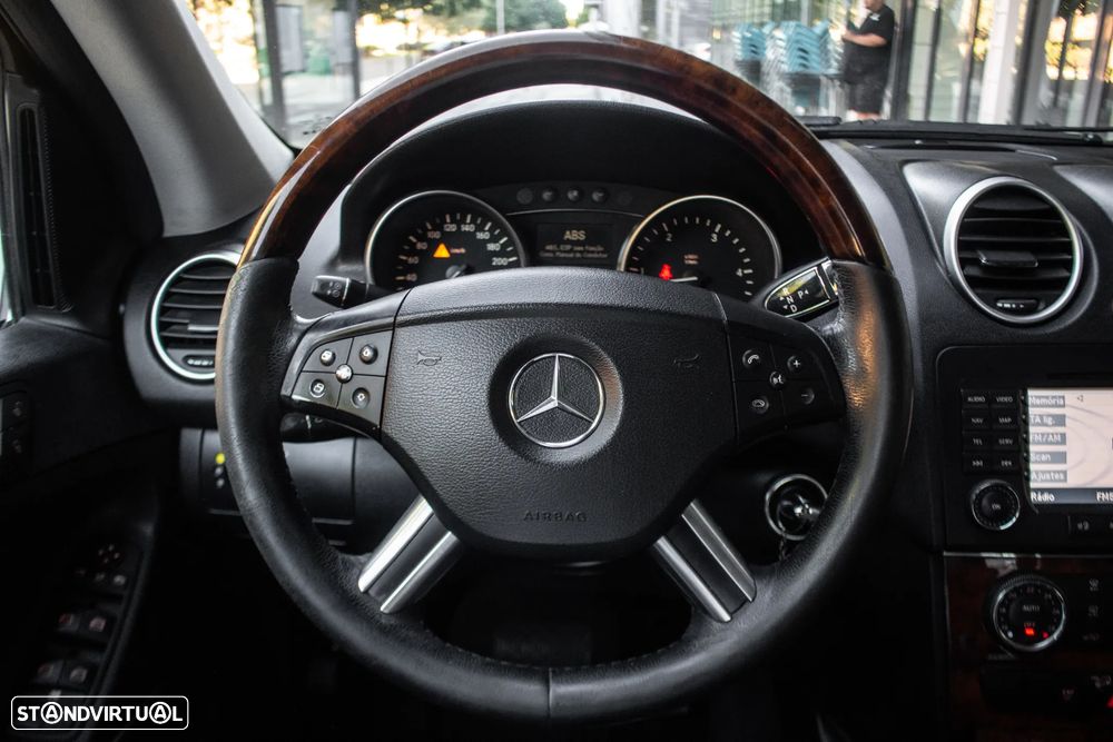 Mercedes-Benz ML 320 CDi - 10
