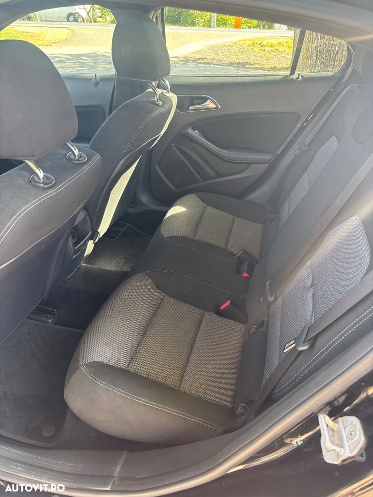 Mercedes-Benz GLA 220 CDI Aut. - 12