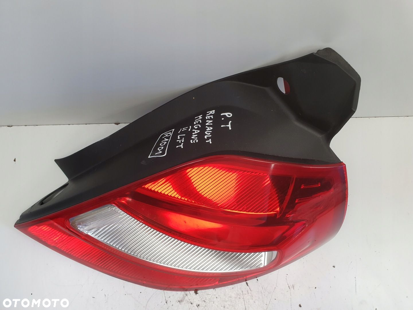 Renault Megane II lift HB TYLNA LAMPA PRAWA prawy tył pasażera 8200413216-C - 4