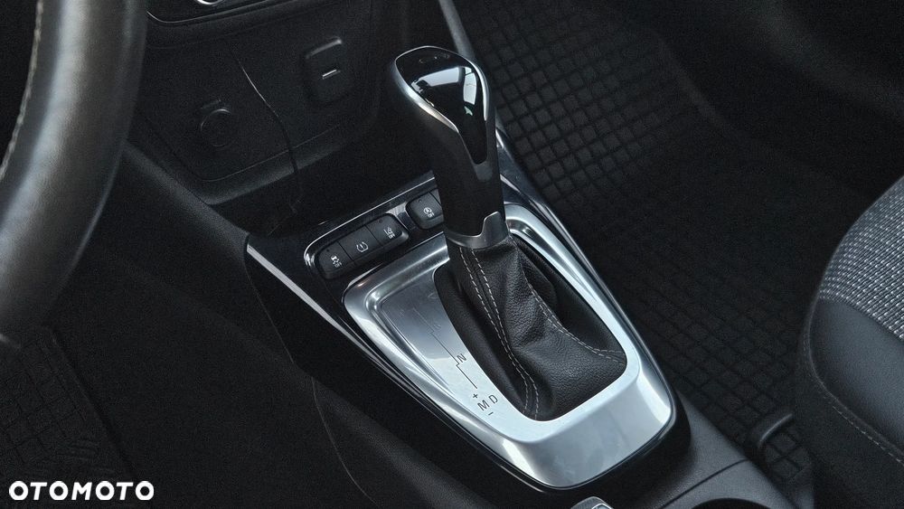 Opel Crossland 1.2 T Elegance - 10