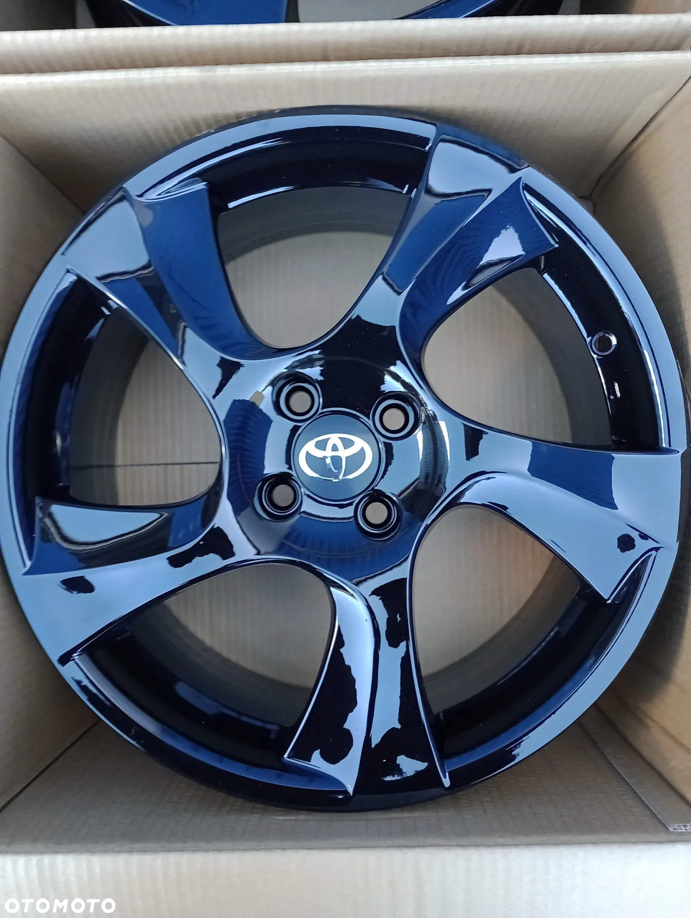 FELGI ALUMINIOWE NOWE 4x100 R17 7J ET39 TOYOTA AYGO X IQ YARIS MR2 - 4