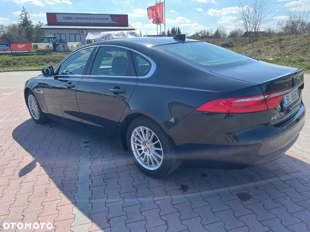 Jaguar XF E-Performance Prestige - 3