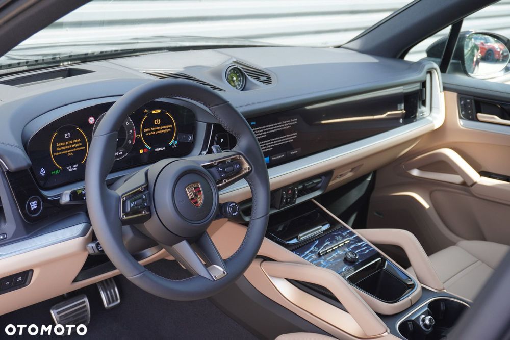 Porsche Cayenne S - 11